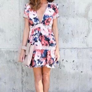 Vici Rose Dawn Crochet Dress Medium